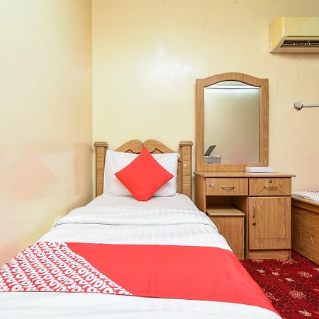 Oyo 157 Al Khaima Hotel Дубай Екстер'єр фото