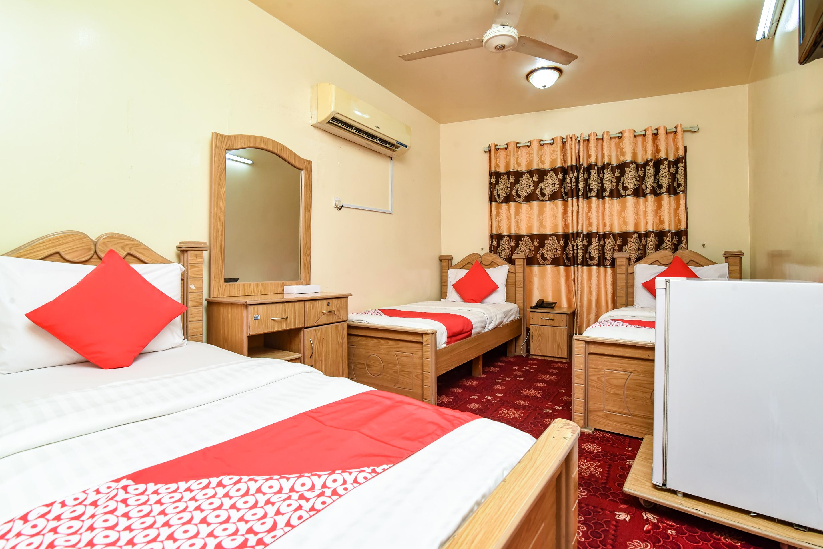 Oyo 157 Al Khaima Hotel Дубай Екстер'єр фото