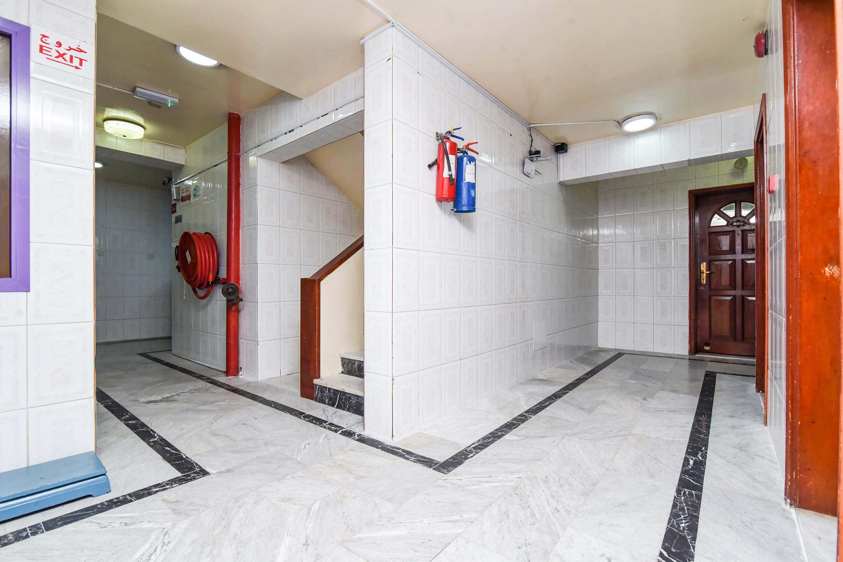 Oyo 157 Al Khaima Hotel Дубай Екстер'єр фото